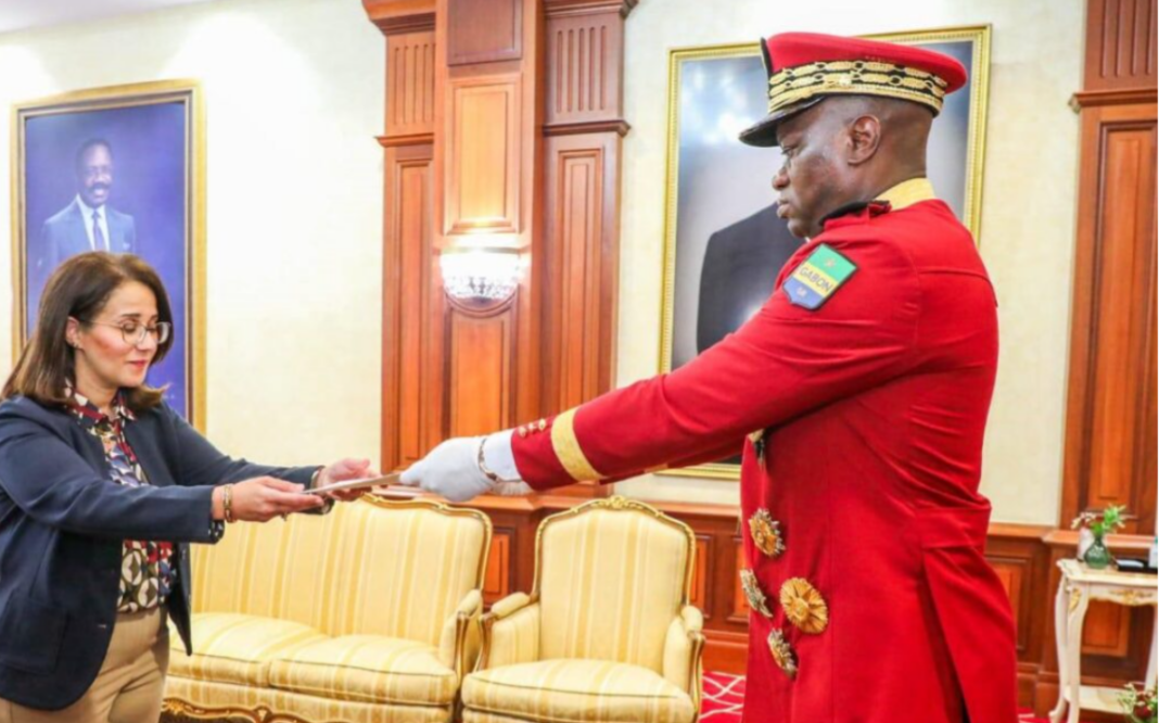 Gabon-Égypte : Brice Clotaire Oligui Nguema accueille la nouvelle ambassadrice égyptienne