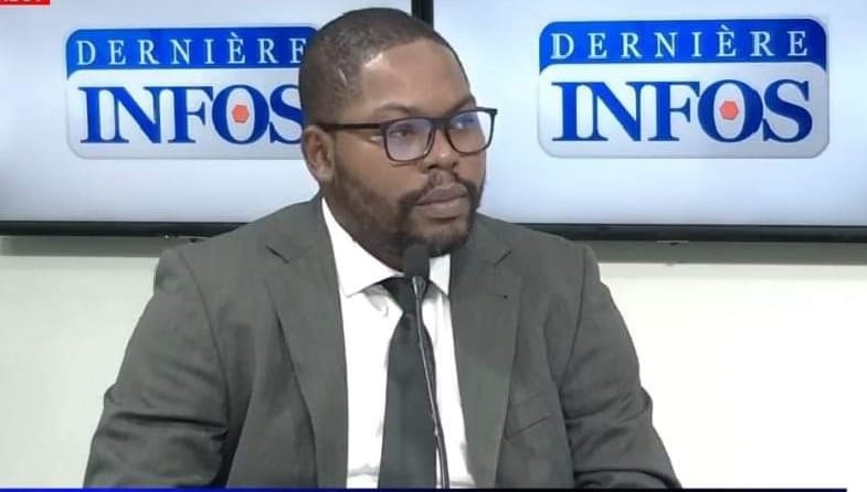 Didier Oyono plaide pour une baisse des cautions électorales afin de favoriser l’engagement des jeunes au Gabon.