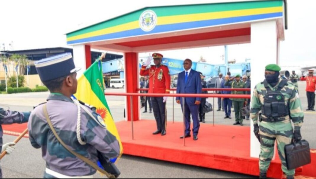 Visite de soutien : Umaro Sissoco Embaló appuie la transition gabonaise