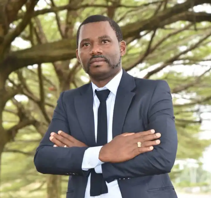 Gabon : Conférence sur la Transition avec Pr. Noël Bertrand Boundzanga