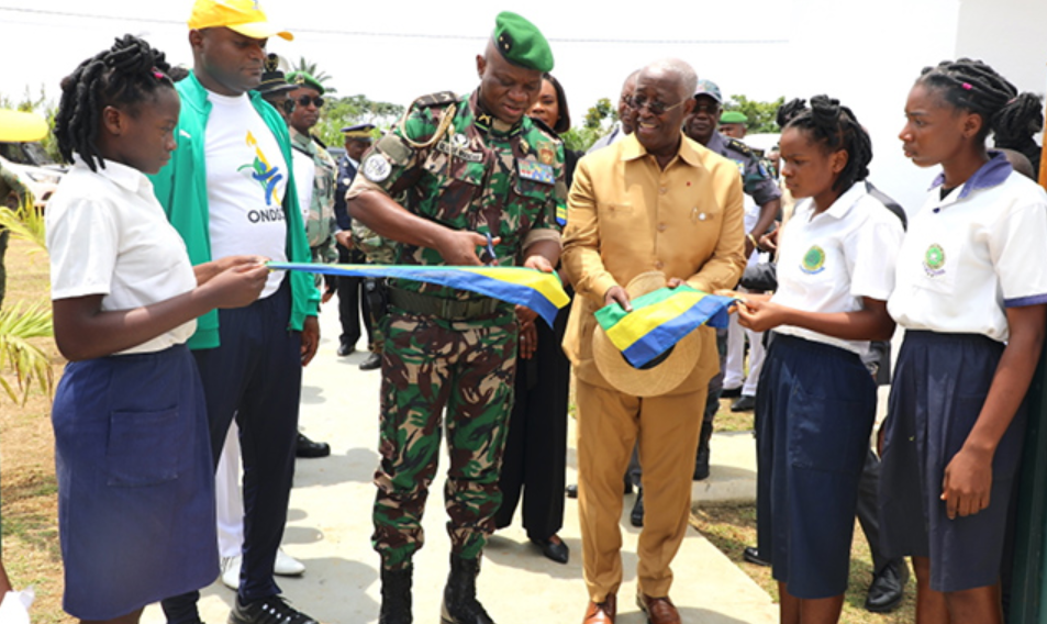Medouneu : Un Nouveau Souffle Sportif et Économique avec l’Inauguration d’un Plateau Sportif par le Président de la Transition.