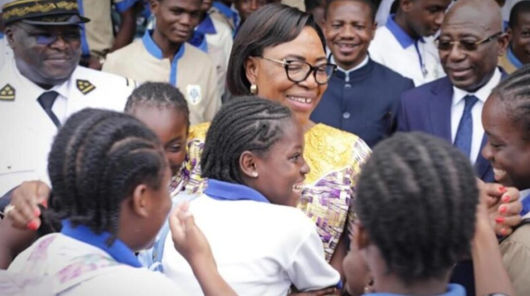 Gabon : Paulette Missambo, un leadership exemplaire face aux critiques