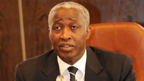 Gabon : Ndong Sima échange avec une délégation de l’Union africaine