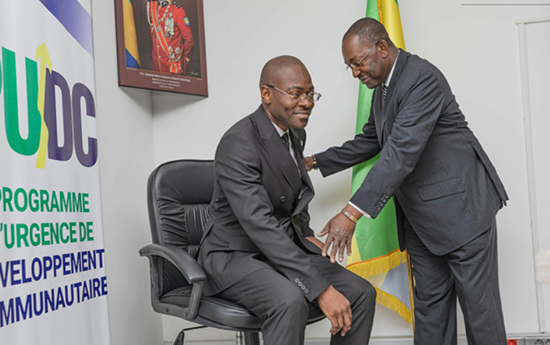 Fred Ntoutoume Ndong Obiang officiellement installé à la tête du PUDC : une mission au service du développement communautaire.