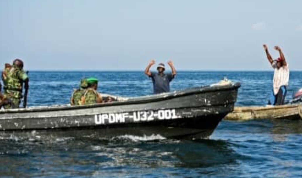 Gabon : Grâce présidentielle pour sept pêcheurs angolais détenus pour pêche illégale.