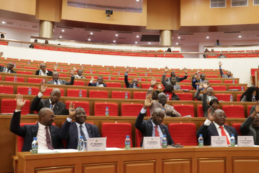 Gabon – Justice : les Députés adoptent à la majorité le statut particulier des Greffiers.