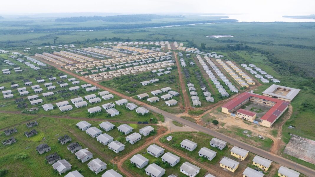Bikele-Nzong : 490 familles relogées, un projet aux multiples zones d’ombre