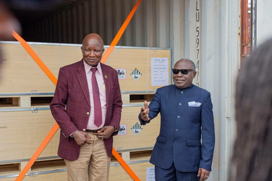 930 lampadaires solaires pour illuminer l’Ogooué-Ivindo