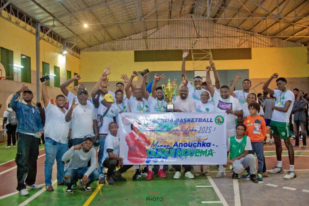 Moanda Basketball sacré champion du Gabon : un trophée et un billet pour l’Afrique