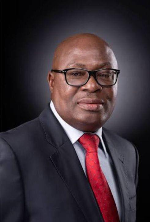 Disparition du Ministre d’État Jean-de-Dieu Moukagni Iwangou : le Gabon perd un homme d’État.