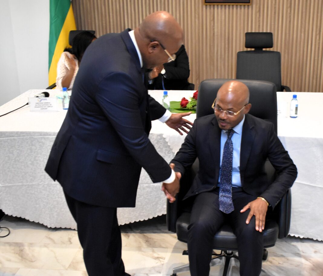 Patrick Barbera Isaac installe le nouveau Directeur Général du Pôle National de Promotion de l’Emploi.