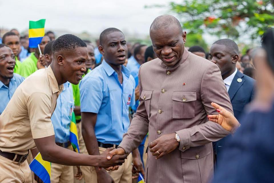 Éducation nationale : le Président de la République à la levée des couleurs au Lycée Technique National Omar Bongo.